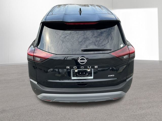 Used 2023 Nissan Rogue S image 28