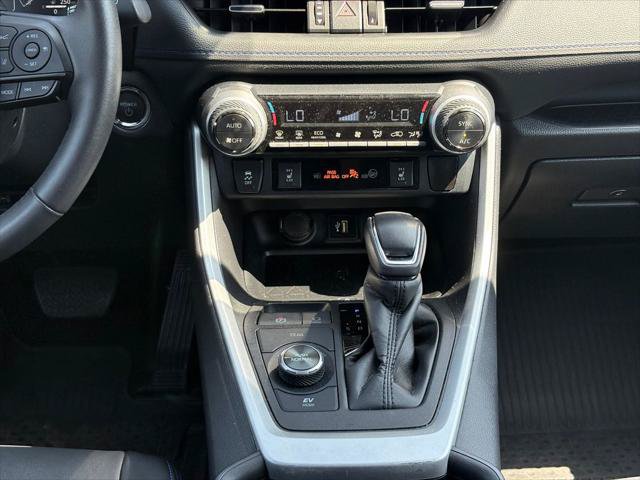 Certified 2024 Toyota RAV4 XSE w/ Advanced Technology Package AWD/4WD image 19