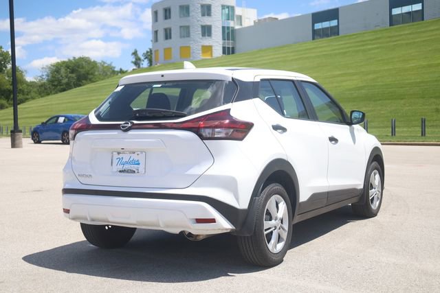 Certified 2025 Nissan Kicks Play S FWD image 5