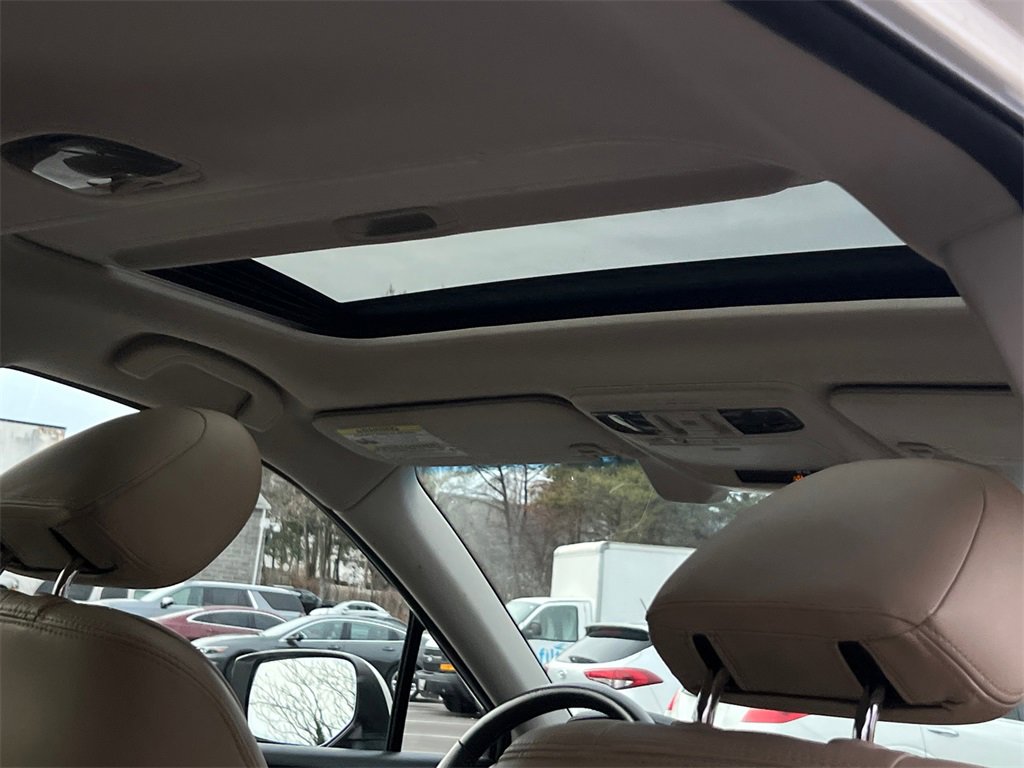 Used 2015 Subaru Outback 3.6R Limited image 12