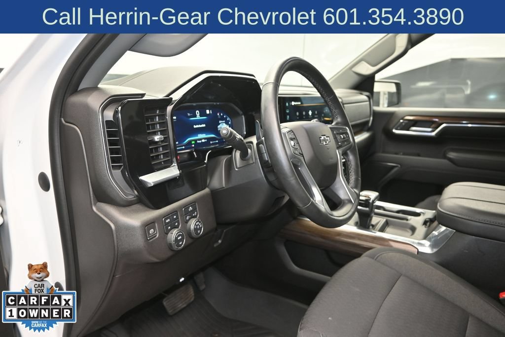Used 2023 Chevrolet Silverado 1500 RST AWD/4WD image 21