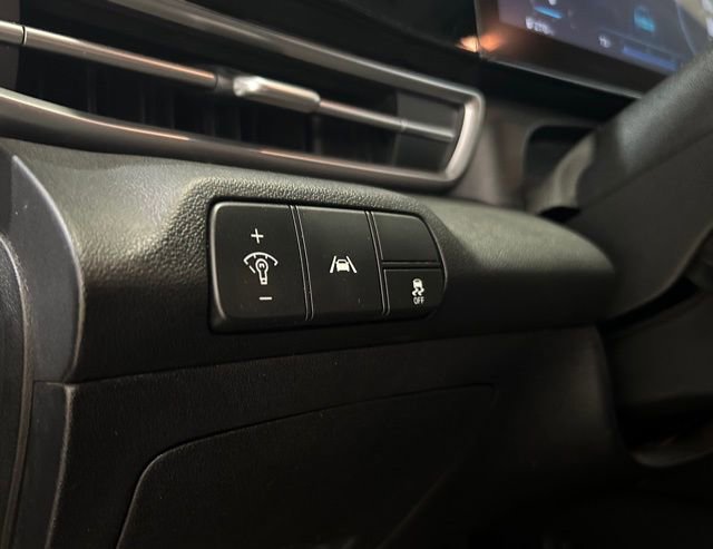 Used 2023 Hyundai Elantra SEL w/ Convenience Package image 21