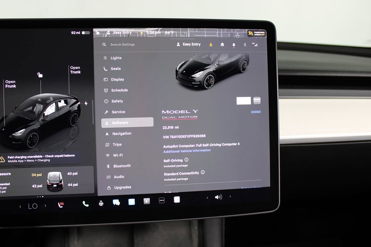 Used 2023 Tesla Model Y Performance AWD/4WD image 16