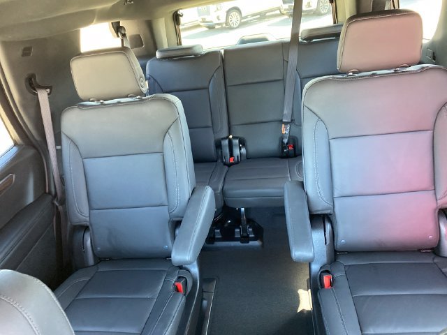 Used 2026 Chevrolet Tahoe Z71 w/ Comfort Package AWD/4WD image 13
