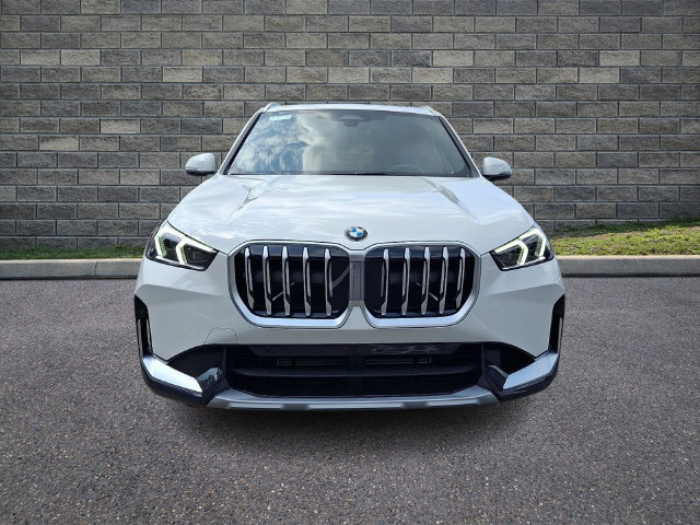 New 2027 BMW X1 xDrive28i AWD/4WD image 2