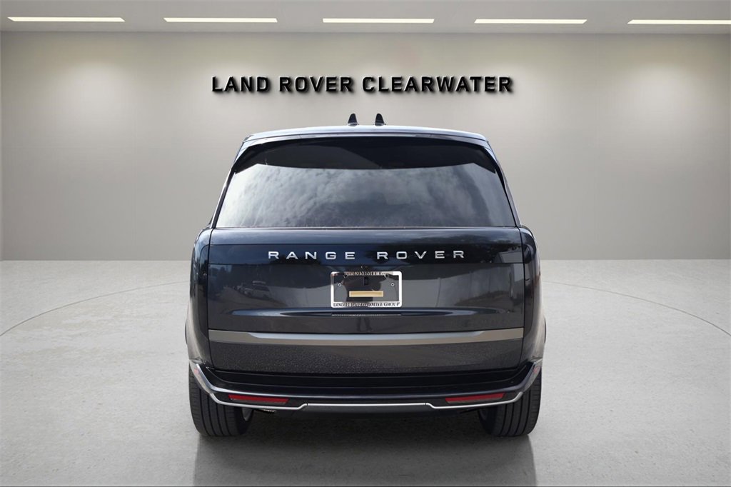 New 2025 Land Rover Range Rover SE image 4