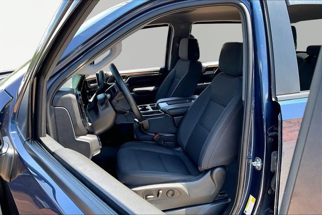 Used 2023 Chevrolet Silverado 1500 LT AWD/4WD image 15