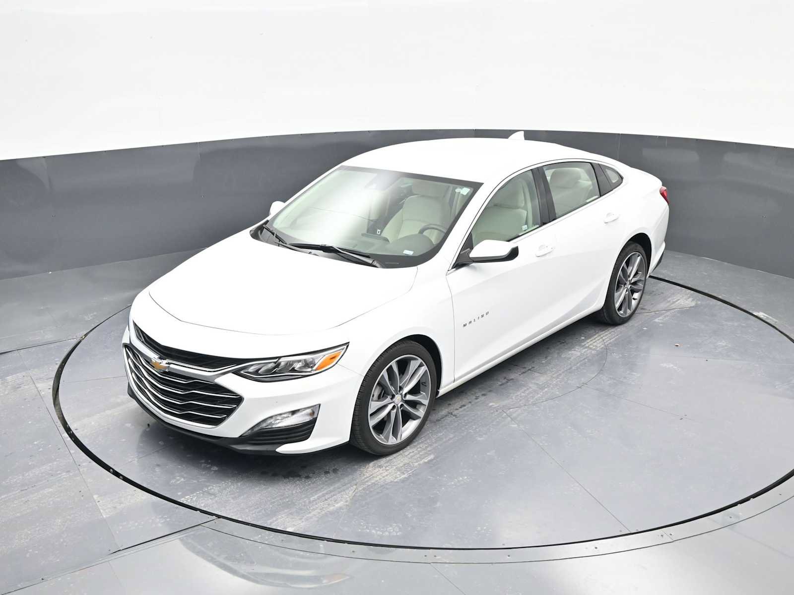 Used 2024 Chevrolet Malibu LT image 31