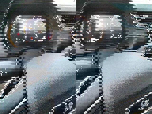 New 2025 Jeep Grand Cherokee Altitude image 24