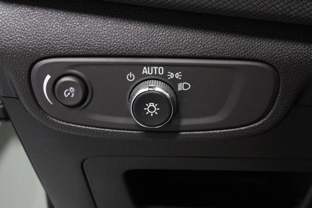Used 2024 Chevrolet TrailBlazer RS AWD/4WD image 26