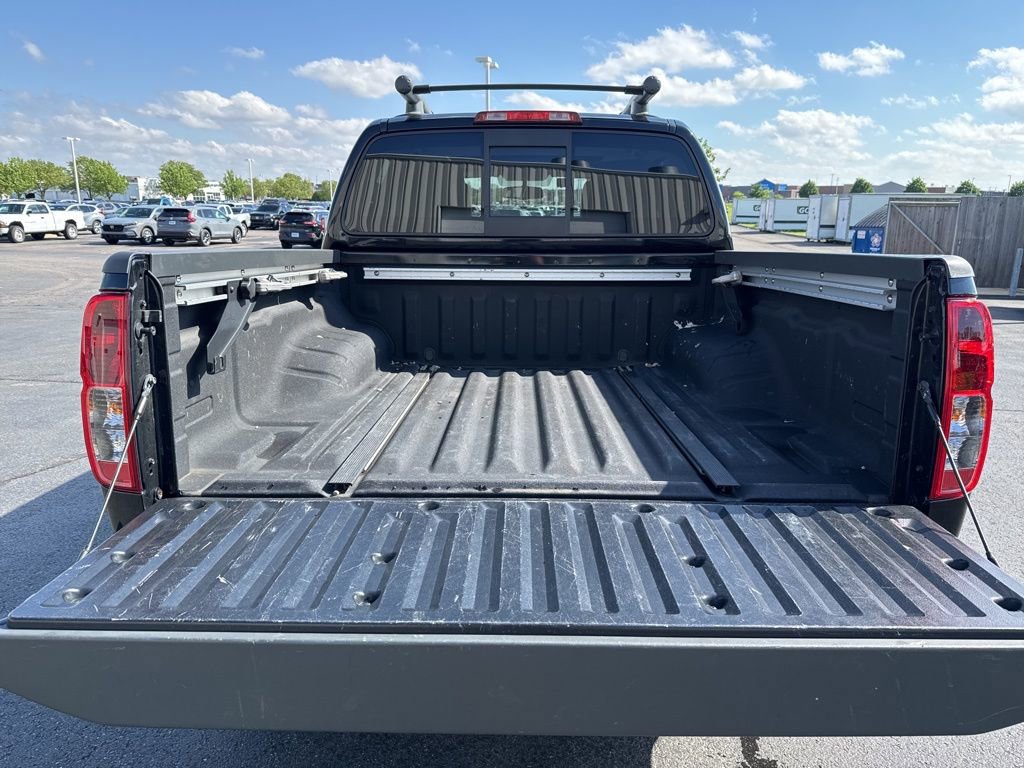 Used 2020 Nissan Frontier PRO-4X w/ Pro-4x Utility Package AWD/4WD image 37