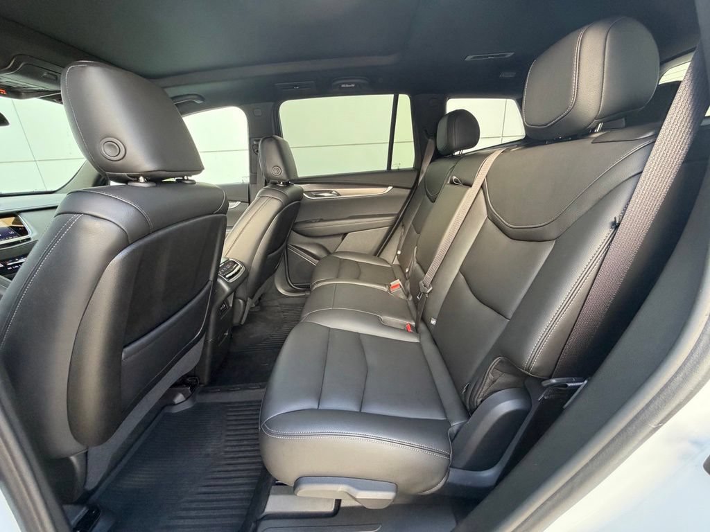 Used 2024 Cadillac XT6 Luxury FWD image 18