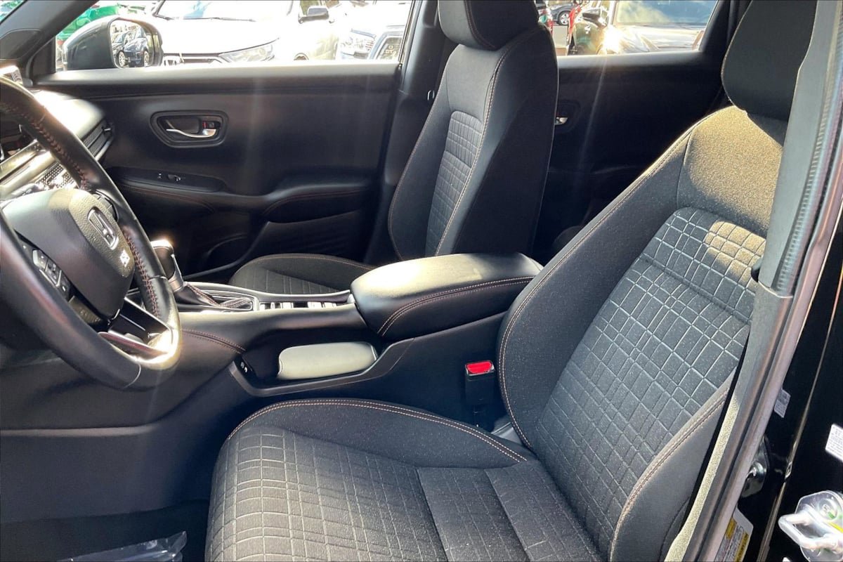 Used 2024 Honda HR-V Sport image 21