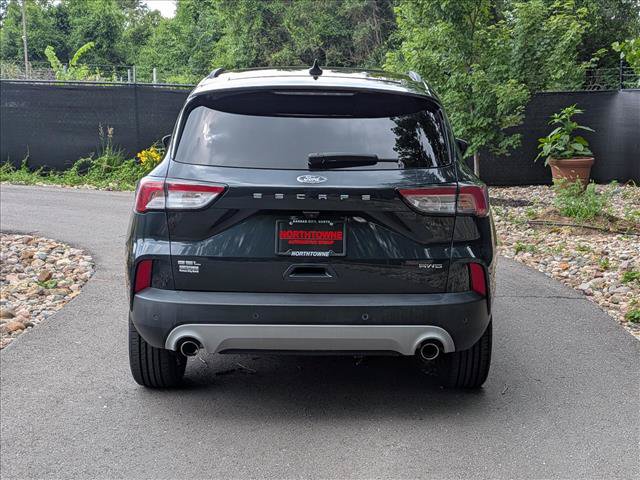 Used 2022 Ford Escape SEL w/ Technology Package AWD/4WD image 4