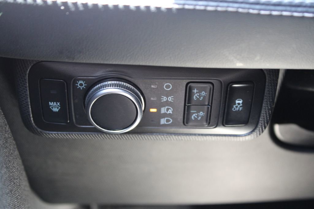 Used 2022 Ford Mustang Mach-E Premium AWD/4WD image 29