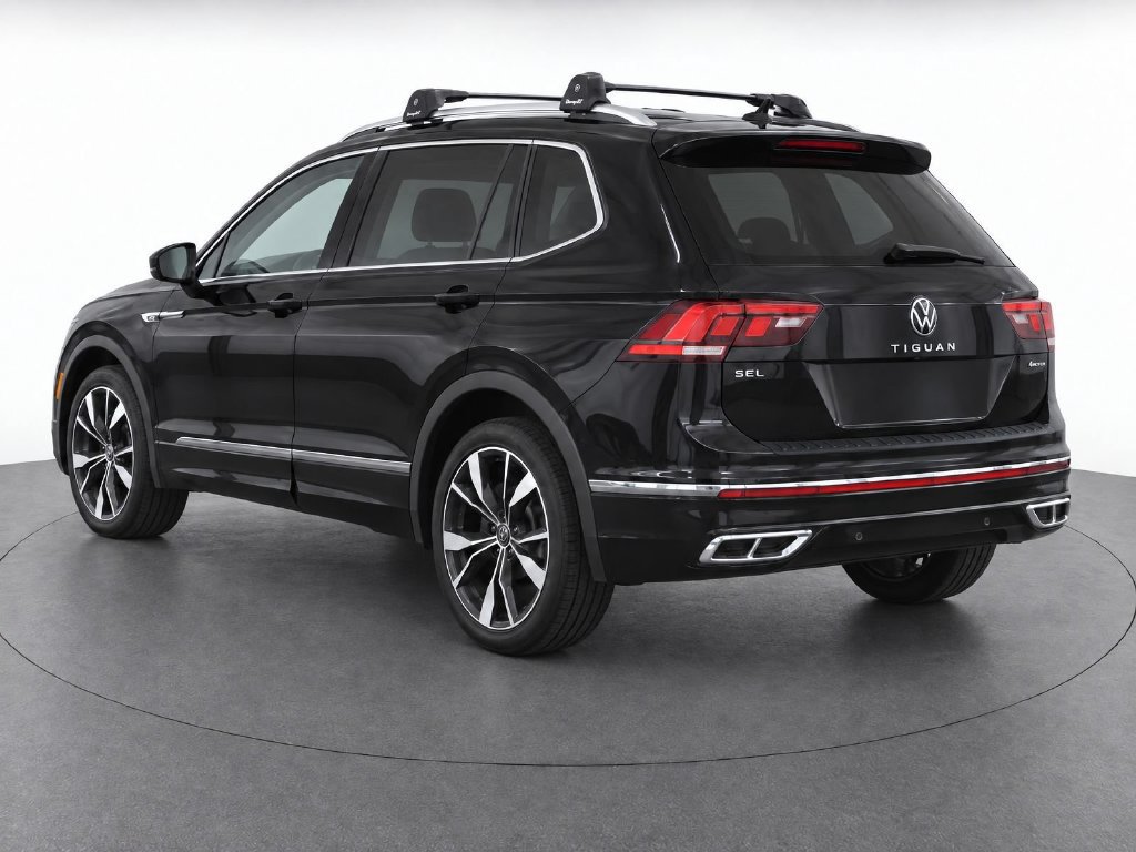 Certified 2023 Volkswagen Tiguan SEL R-Line AWD/4WD image 9