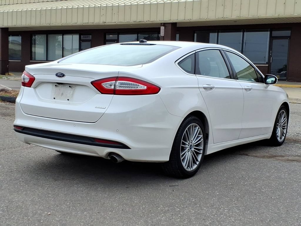 Used 2013 Ford Fusion SE FWD image 5
