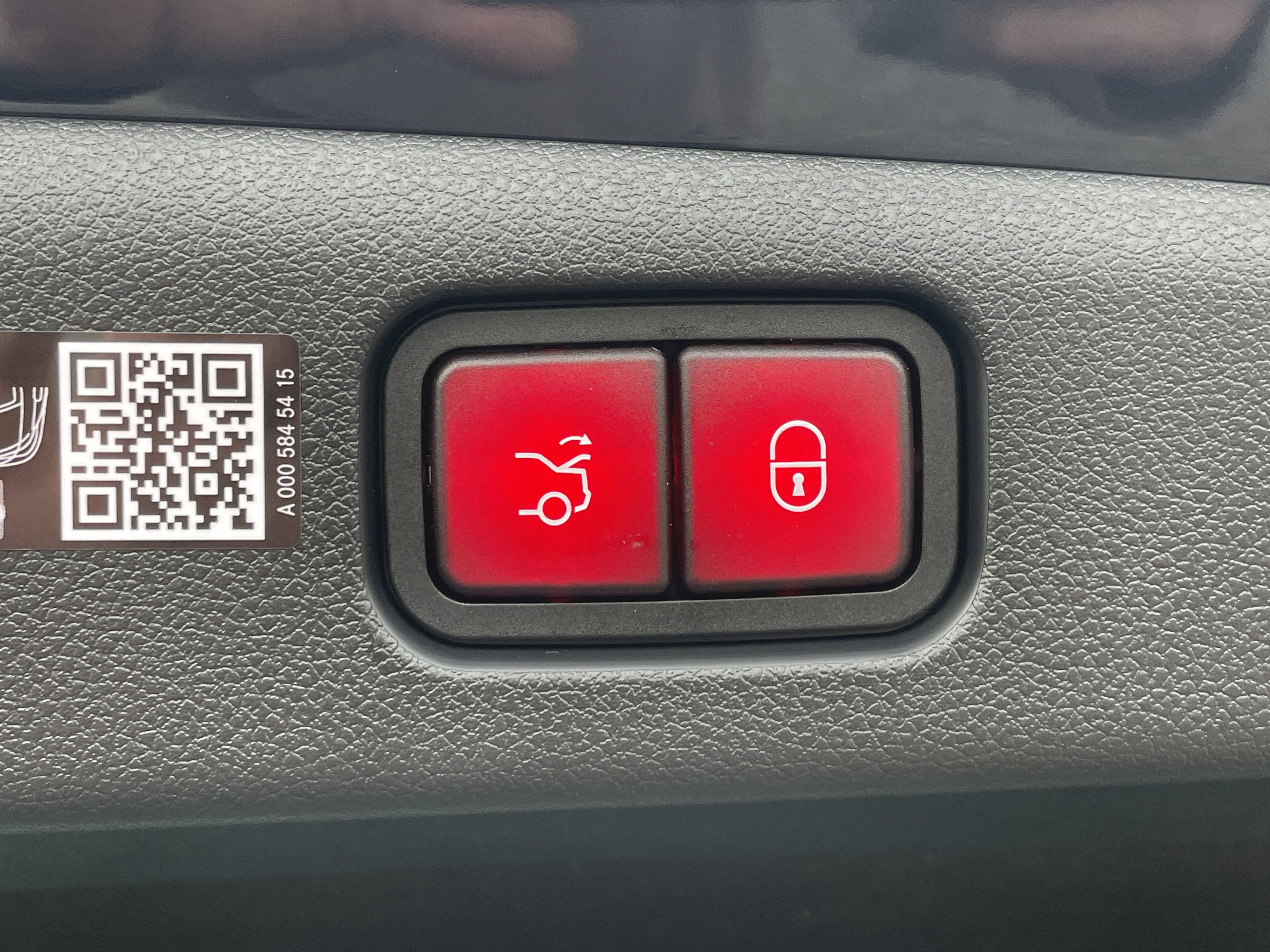 New 2026 Mercedes-Benz E 53 AMG e 4MATIC Sedan image 12