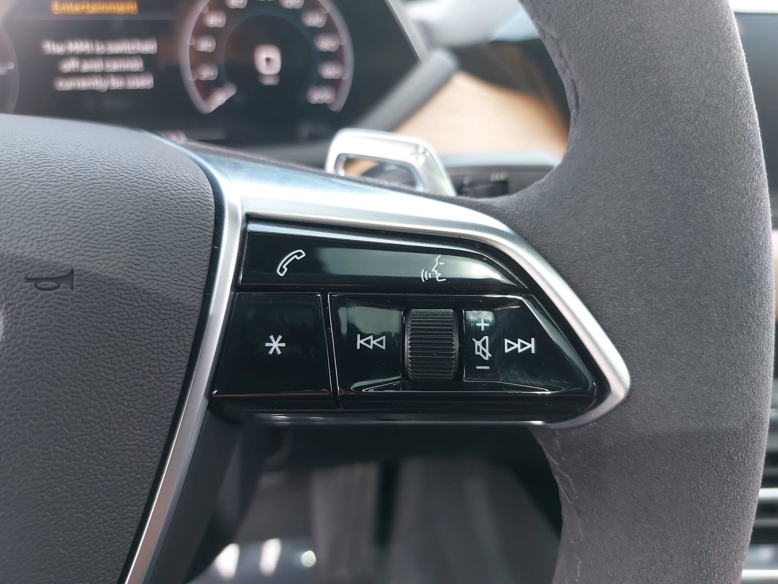 Certified 2023 Audi e-tron GT Premium Plus AWD/4WD image 18