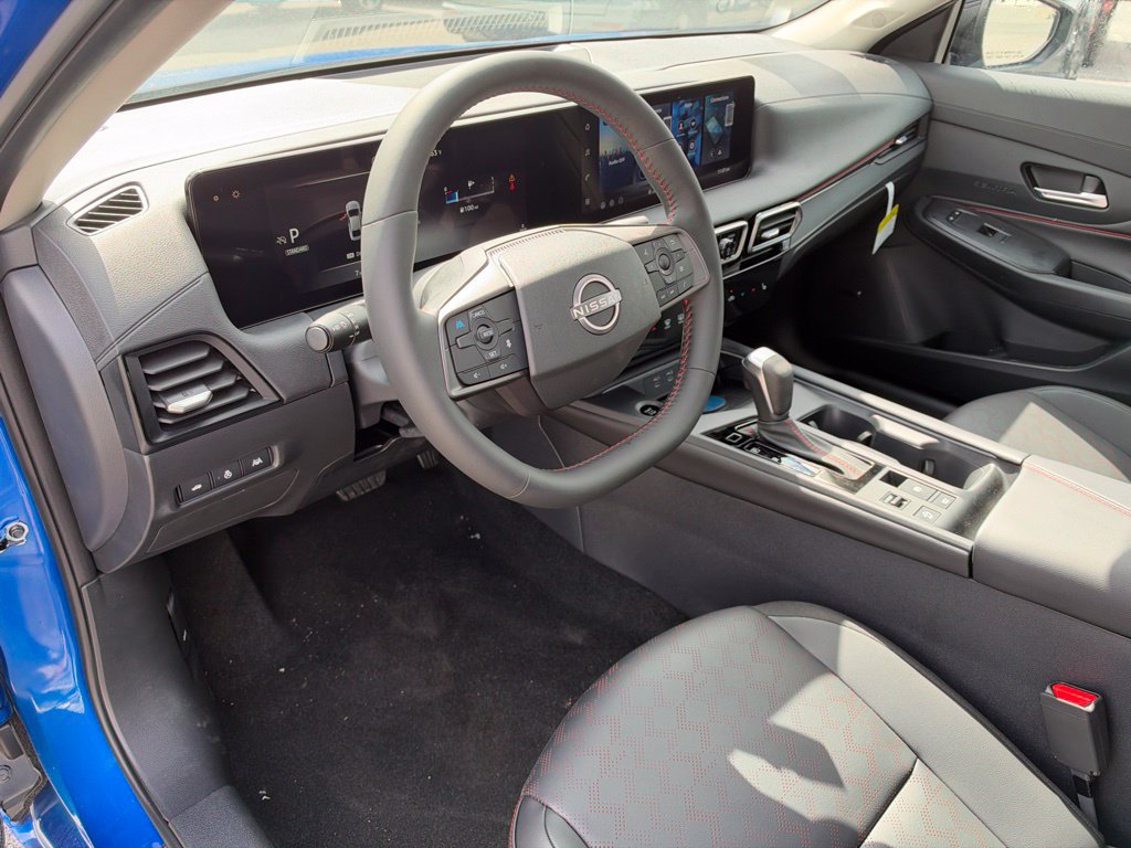 New 2027 Nissan Sentra SR w/ SR Premium Package FWD image 10
