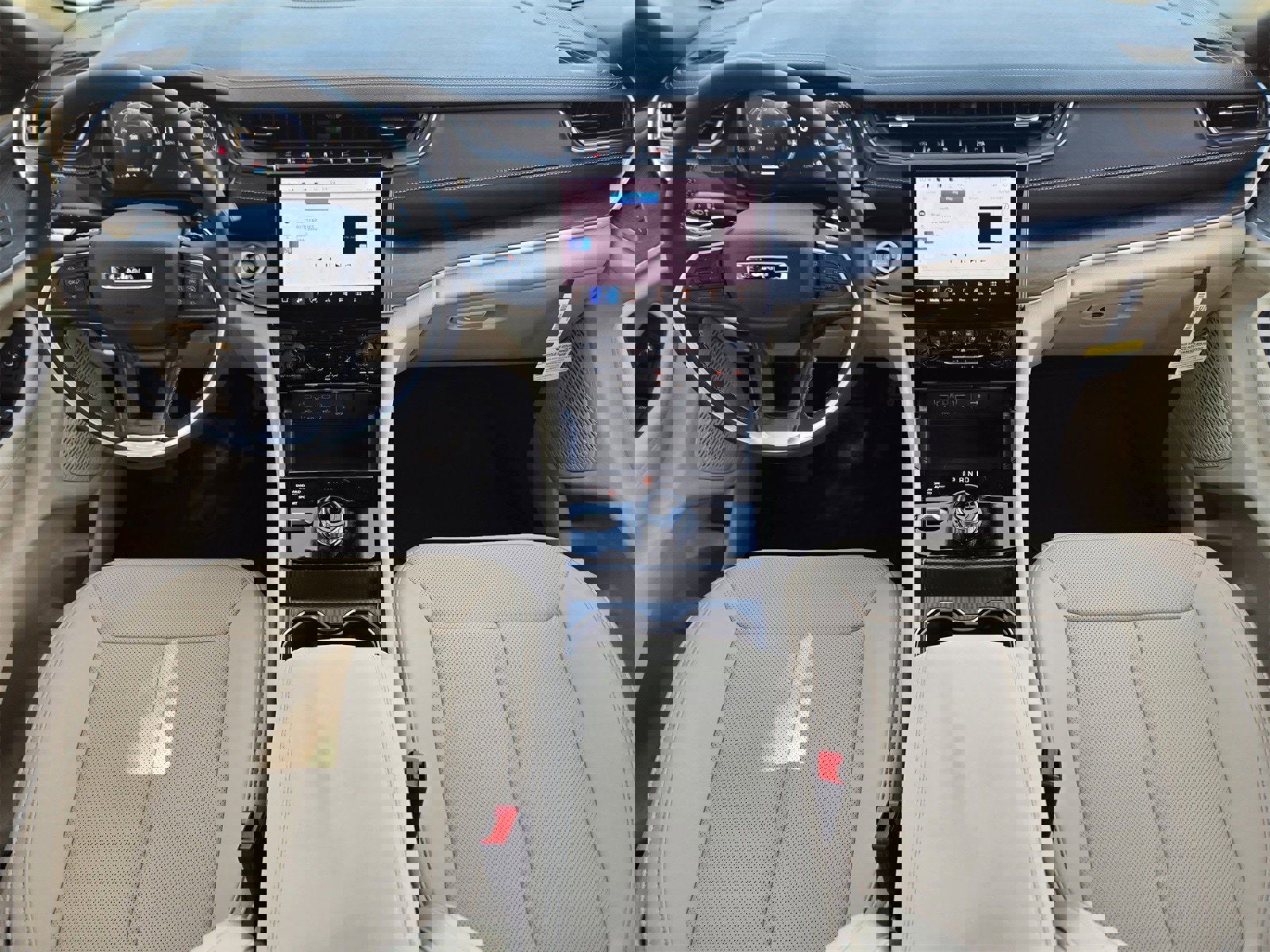 New 2025 Jeep Grand Cherokee L Limited w/ Luxury Tech Group II image 24