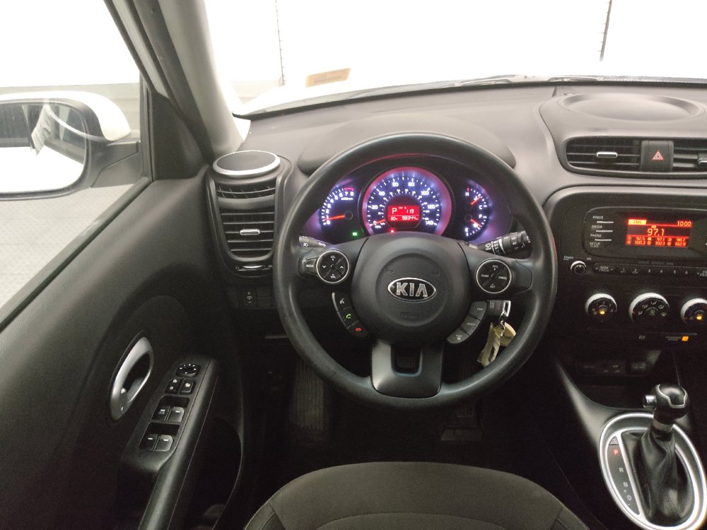 Used 2016 Kia Soul FWD image 22