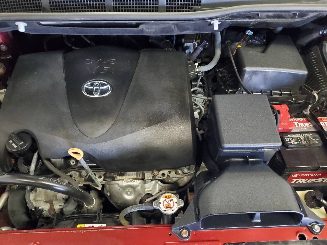 Used 2020 Toyota Sienna LE FWD image 4