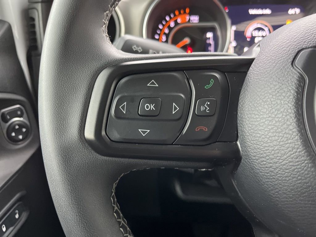 Used 2023 Jeep Wrangler Freedom Edition image 28