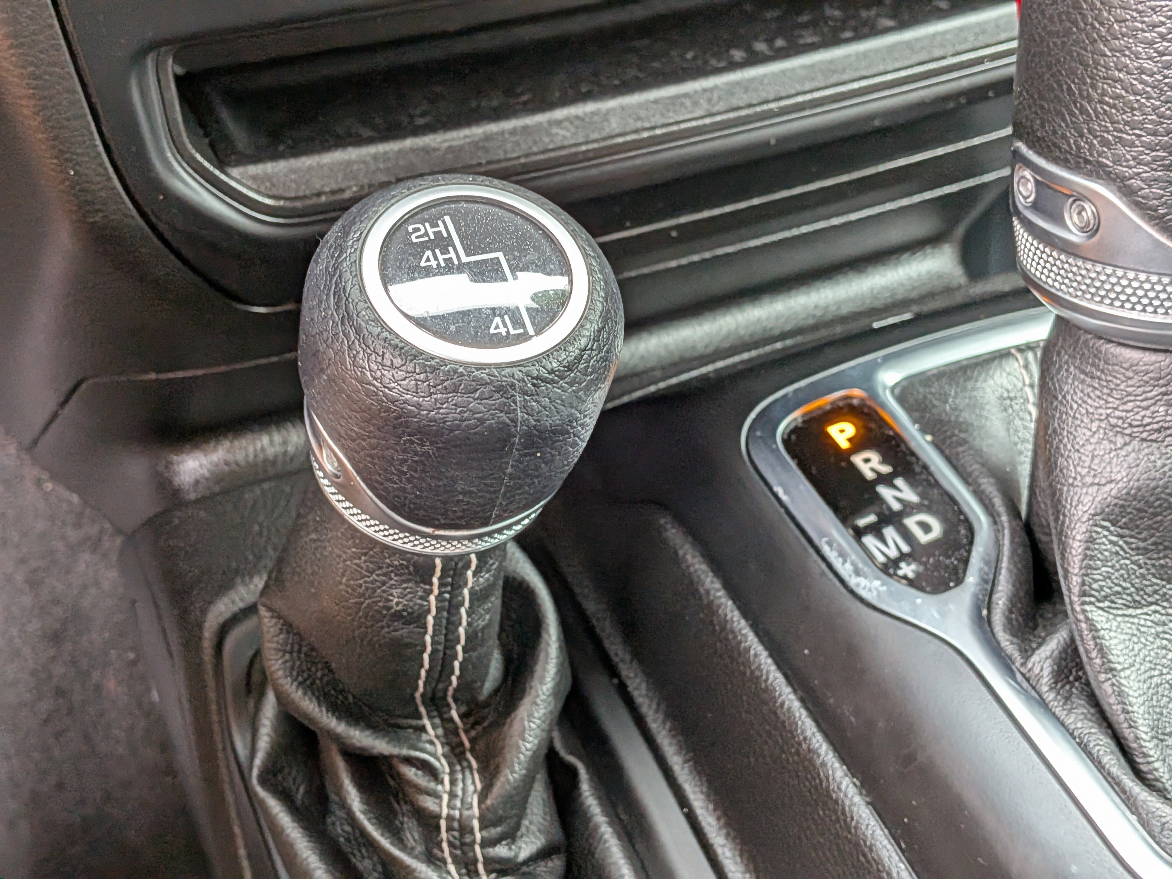Used 2022 Jeep Gladiator Overland w/ Cold Weather Group image 31