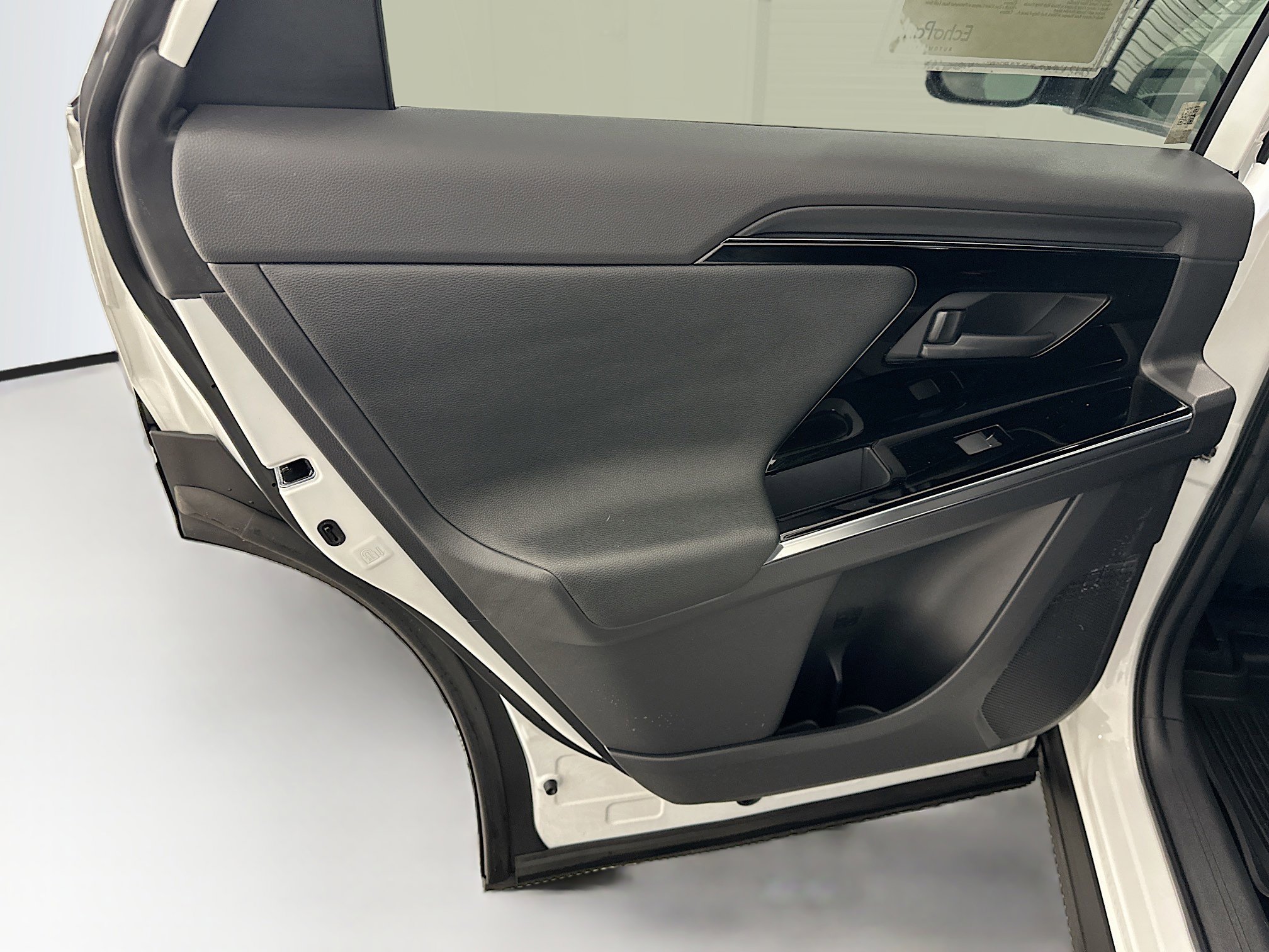 Used 2023 Toyota bZ4X Limited w/ Weather Package AWD/4WD image 28