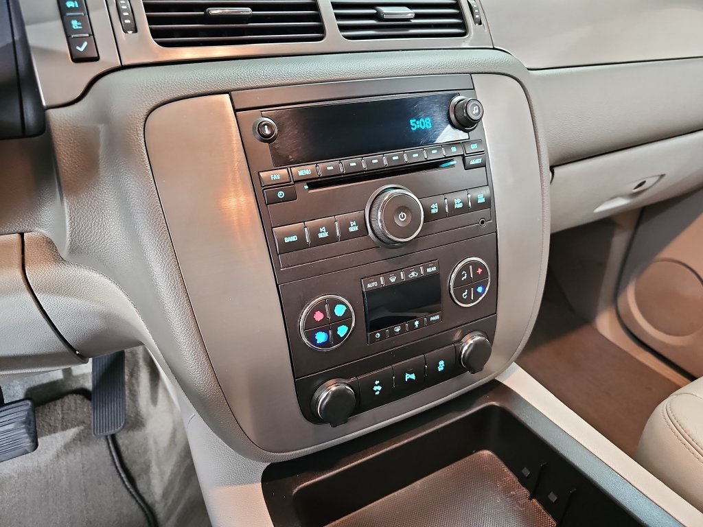Used 2013 Chevrolet Tahoe LT w/ Suspension Package, Off-Road AWD/4WD image 23