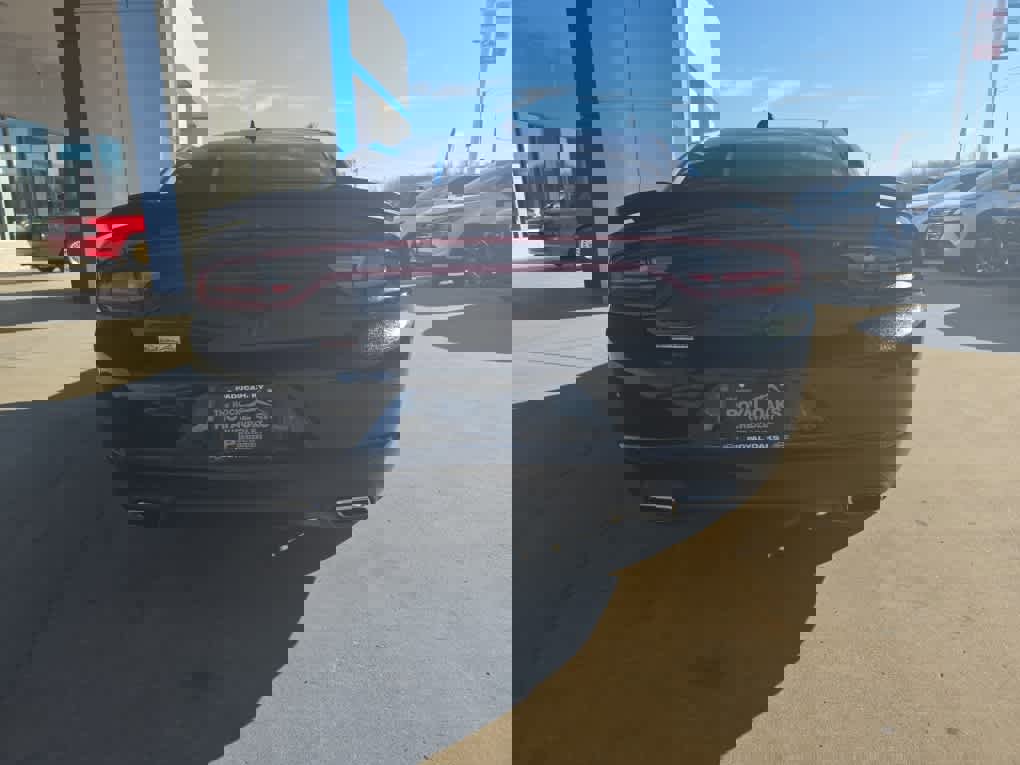 Used 2023 Dodge Charger SXT w/ Blacktop Package image 7