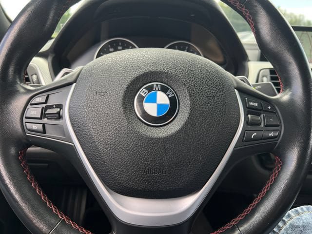 Used 2020 BMW 430i Coupe w/ Convenience Package RWD image 16