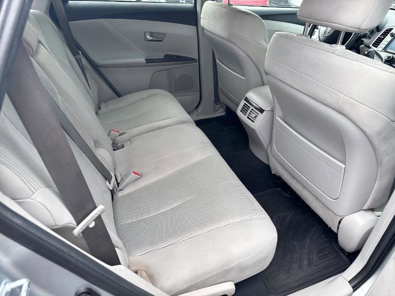 Used 2015 Toyota Venza LE AWD/4WD image 7