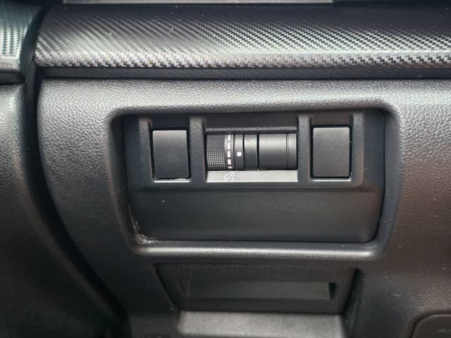 Certified 2025 Subaru Crosstrek 2.5i Premium AWD/4WD image 36