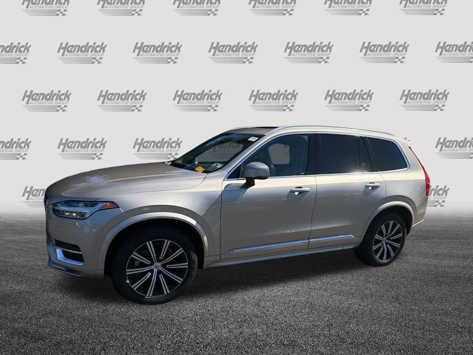 Used 2024 Volvo XC90 B6 Core w/ Protection Package Premier AWD/4WD image 9
