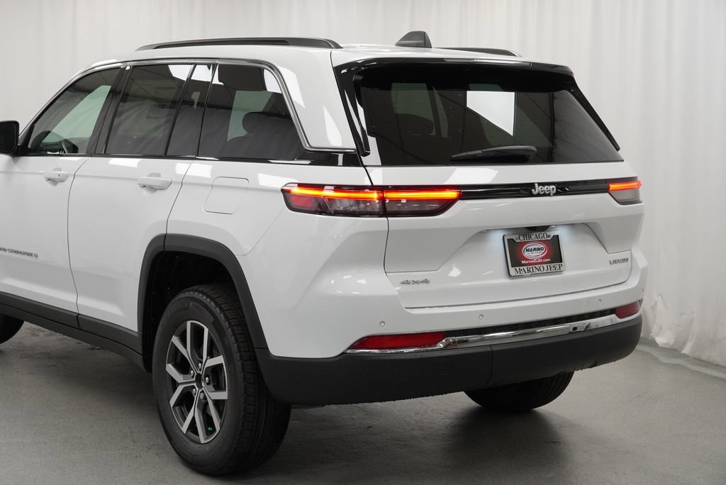 New 2027 Jeep Grand Cherokee Laredo AWD/4WD image 12