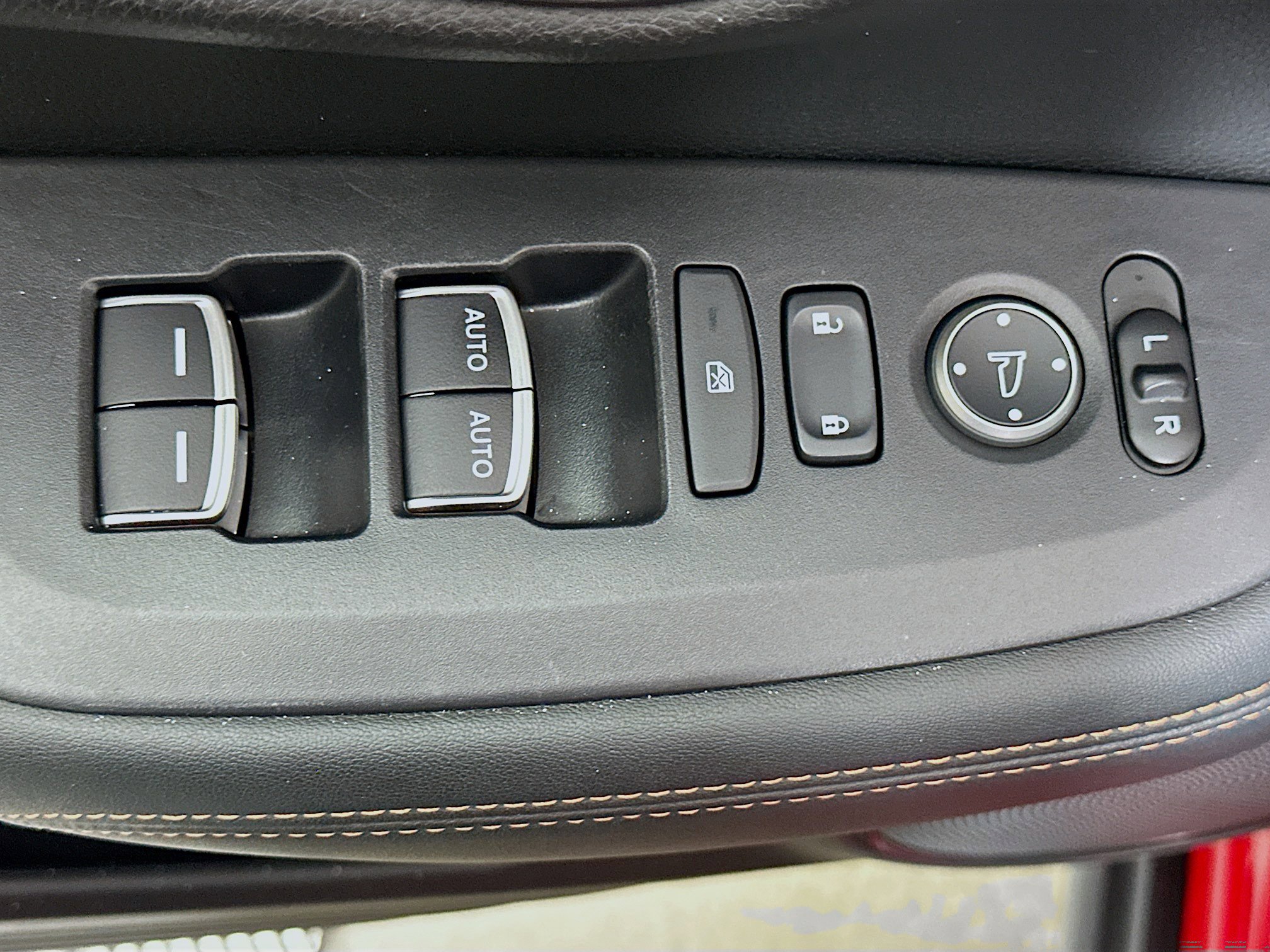 Used 2024 Honda HR-V Sport image 15