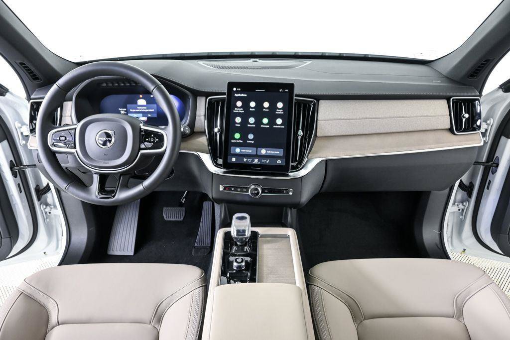 New 2026 Volvo XC90 B6 Plus AWD/4WD image 19