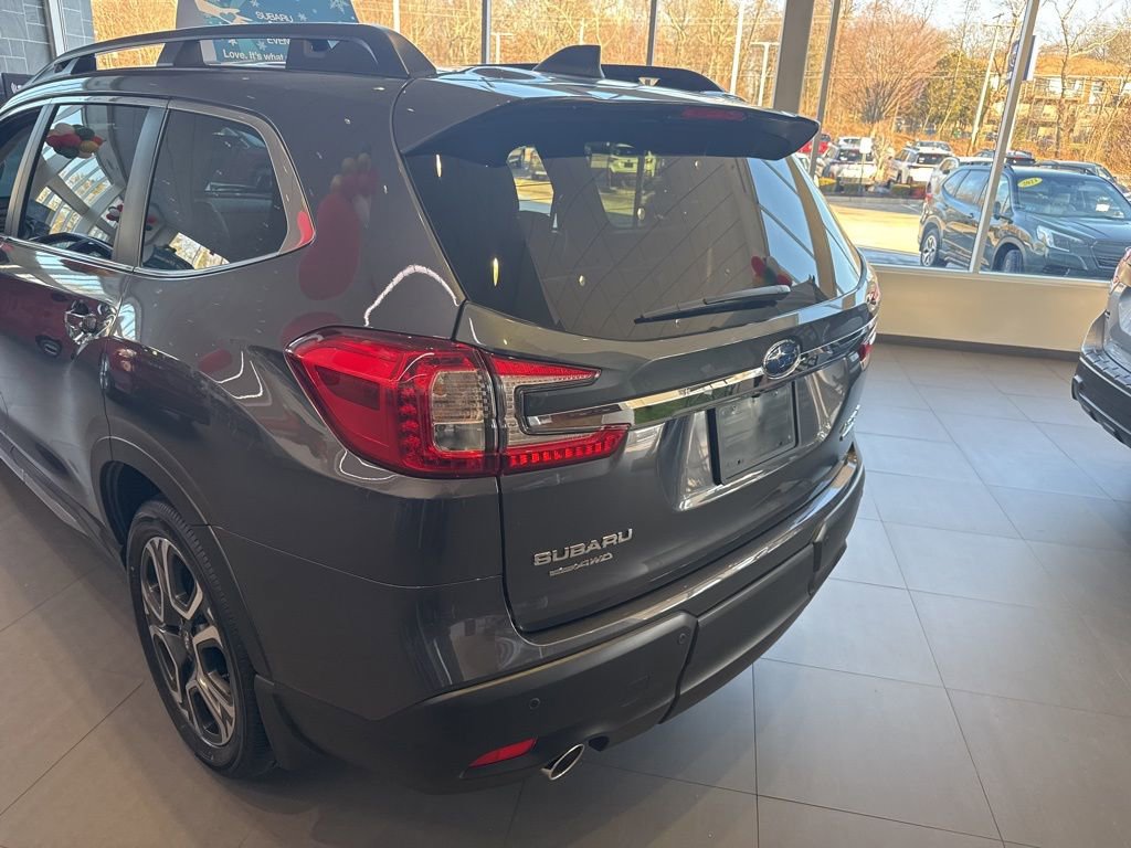 New 2025 Subaru Ascent Limited image 5