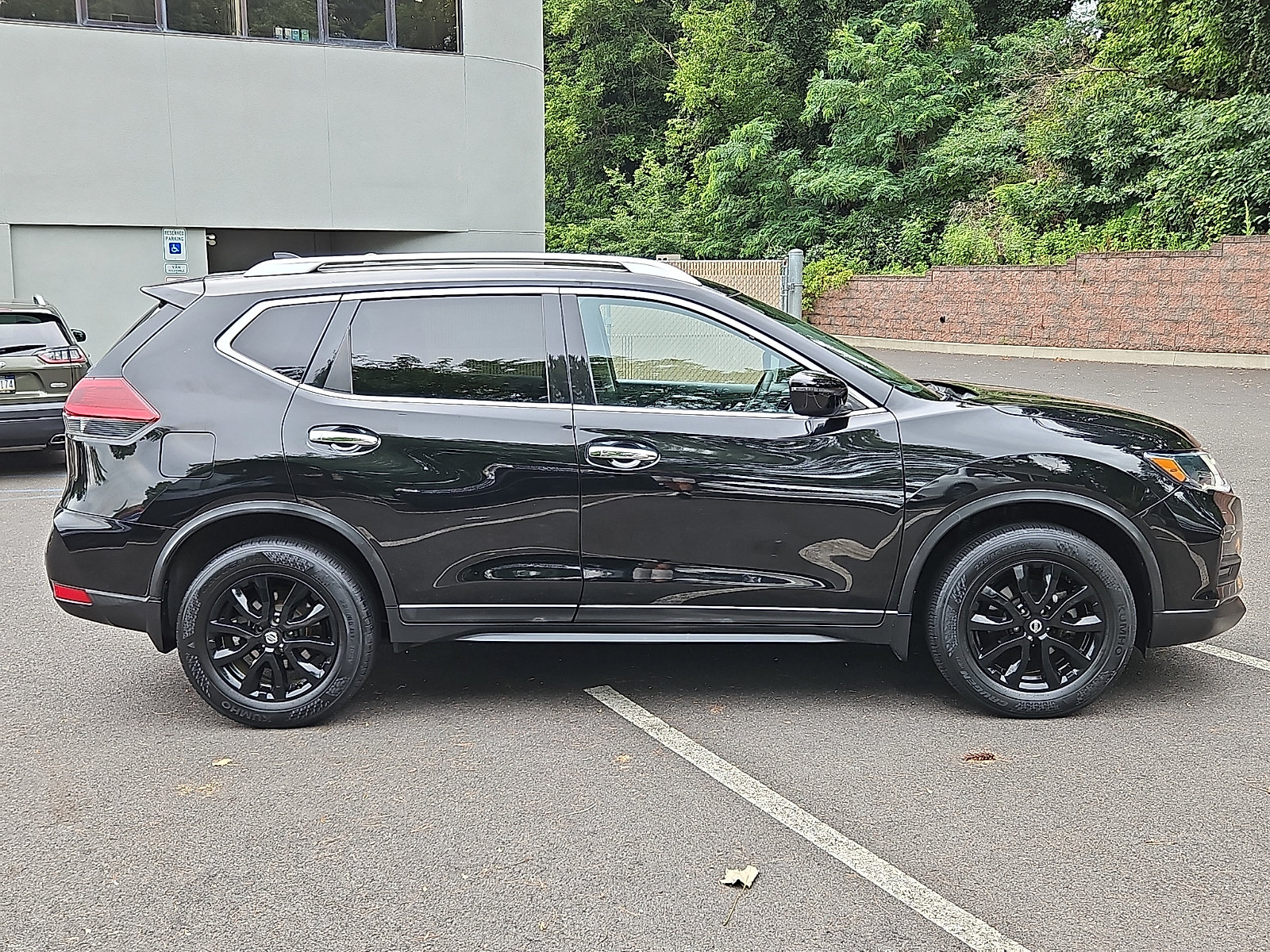 Certified 2019 Nissan Rogue SV AWD/4WD image 7