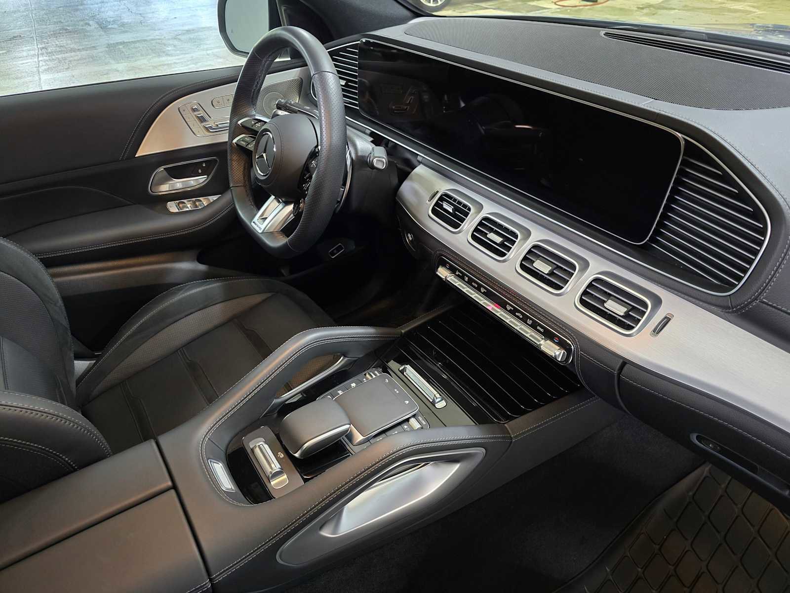 Certified 2025 Mercedes-Benz GLE 53 AMG 4MATIC Coupe image 10