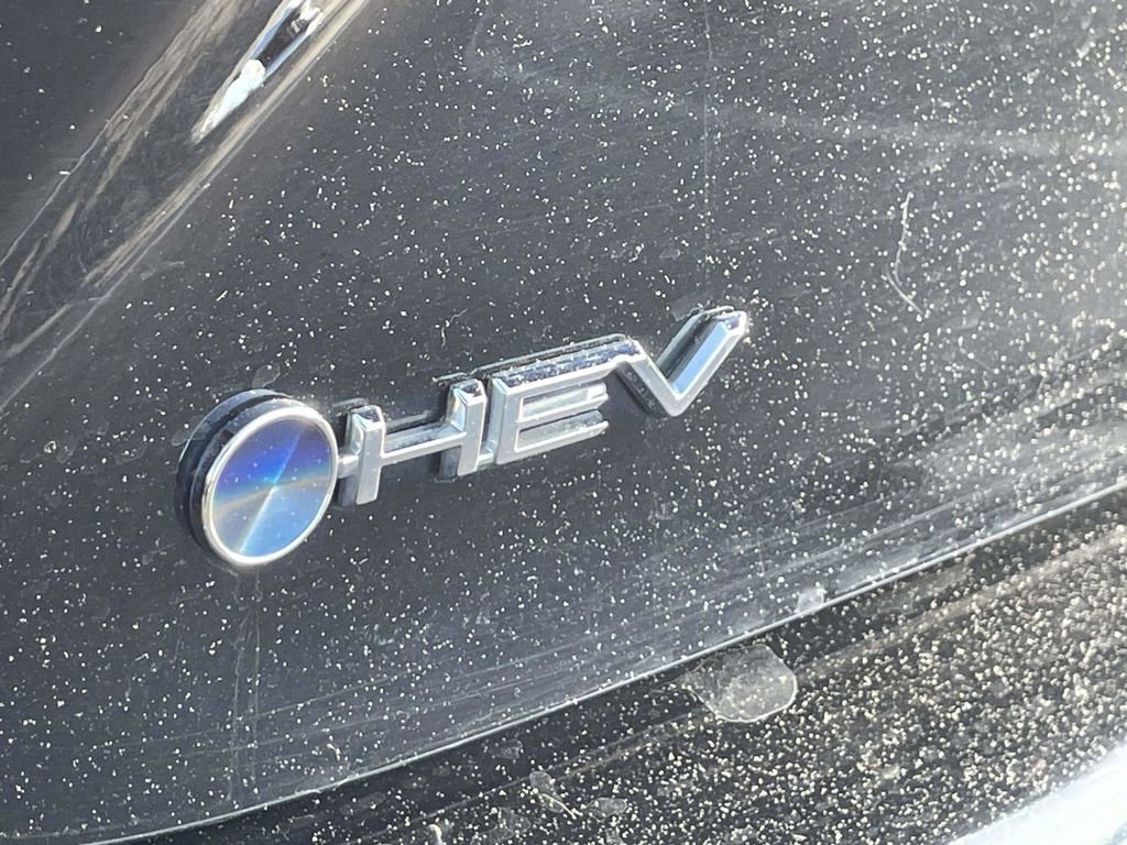 Used 2025 Toyota Camry LE FWD image 11
