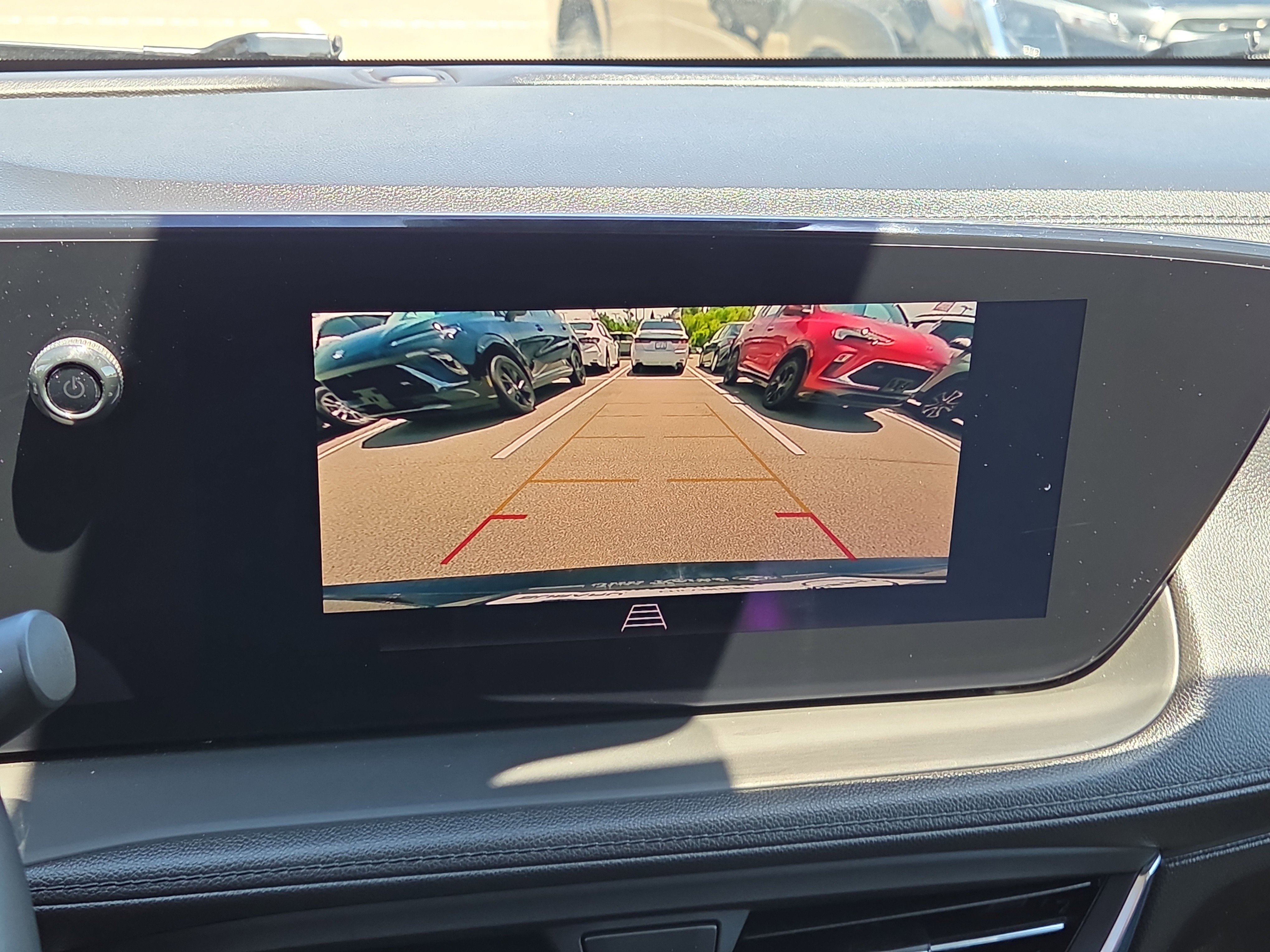 Used 2024 Buick Encore GX Sport Touring FWD image 23