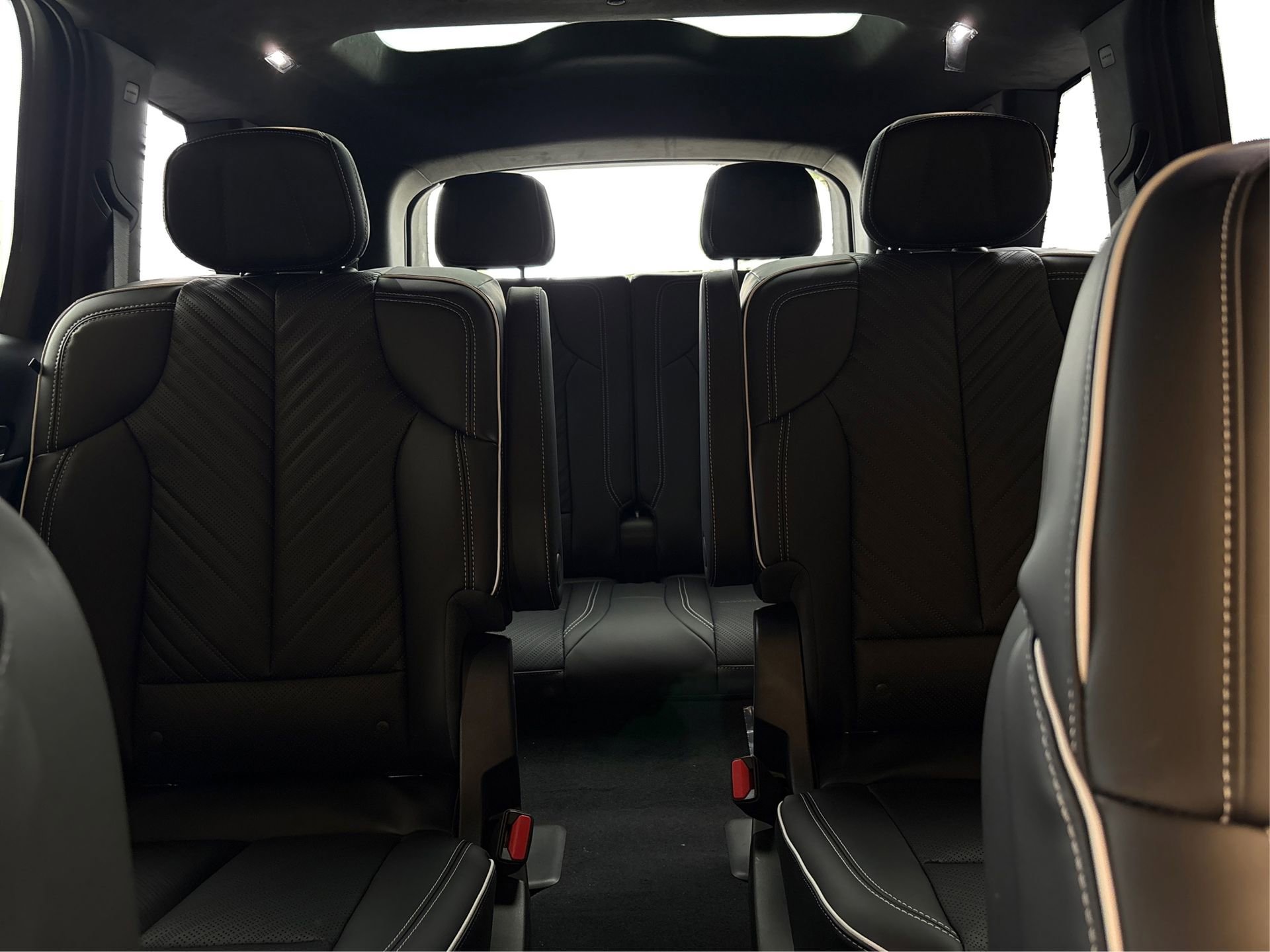 New 2026 Cadillac Vistiq Platinum image 17