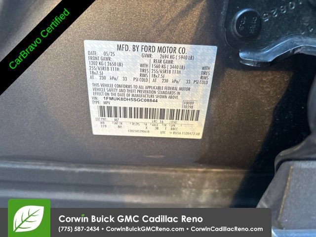 Used 2025 Ford Explorer Active AWD/4WD image 39