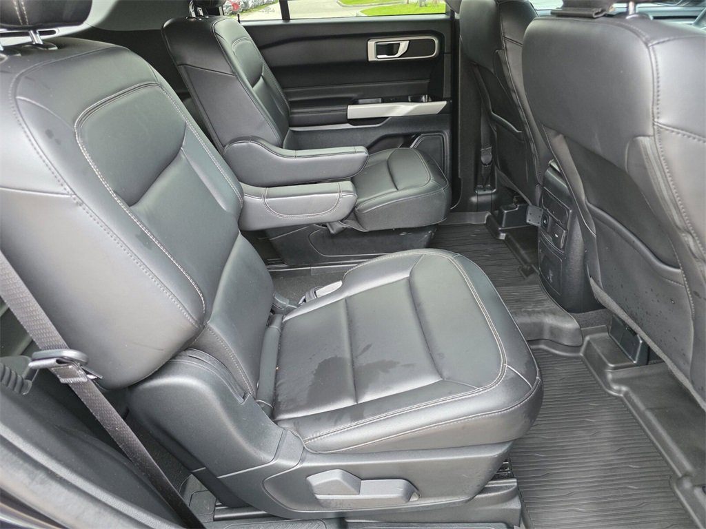 Used 2023 Ford Explorer XLT w/ Equipment Group 202A image 17
