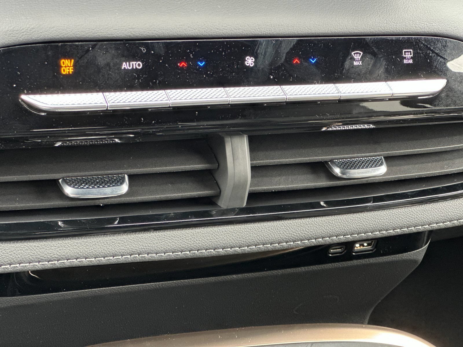 New 2026 Buick Enclave Avenir w/ Super Cruise Package FWD image 22