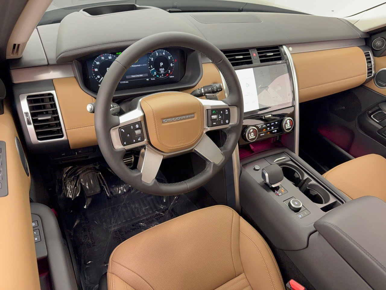 New 2026 Land Rover Discovery Limited Edition AWD/4WD image 4