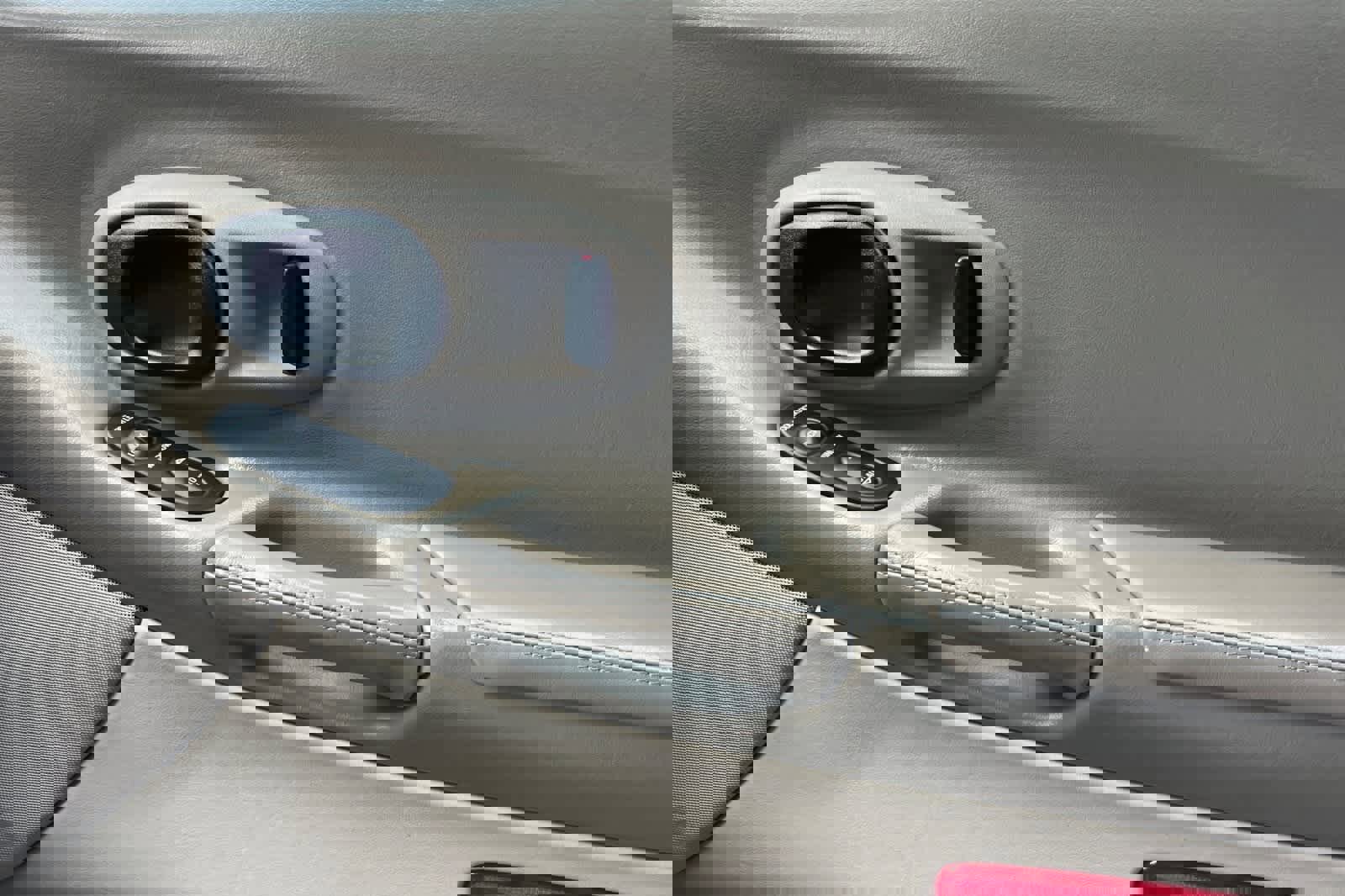 Used 2003 Chevrolet Corvette Coupe w/ Preferred Equipment Group image 19